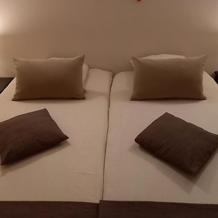 Hebergement Confort Comfortlogies La Fontanella ラ・ロシュ・アン・アルデンヌ エクステリア 写真