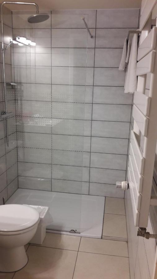 Hebergement Confort Comfortlogies La Fontanella ラ・ロシュ・アン・アルデンヌ エクステリア 写真