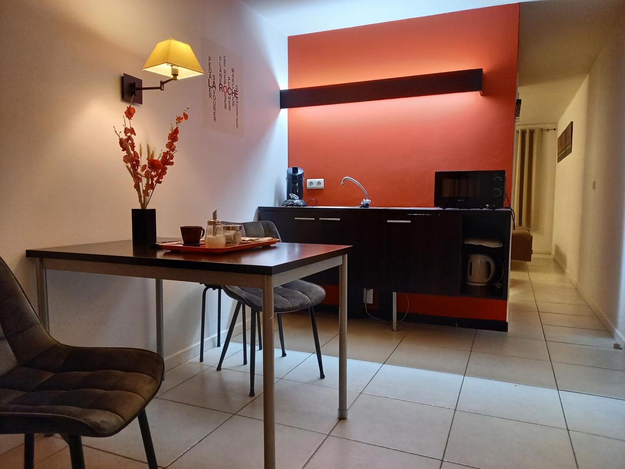 Hebergement Confort Comfortlogies La Fontanella ラ・ロシュ・アン・アルデンヌ エクステリア 写真